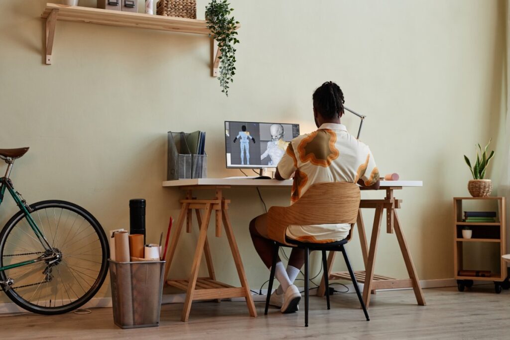 Kad se ured preseli u dnevni boravak: kako zaštititi svoje slobodno vrijeme